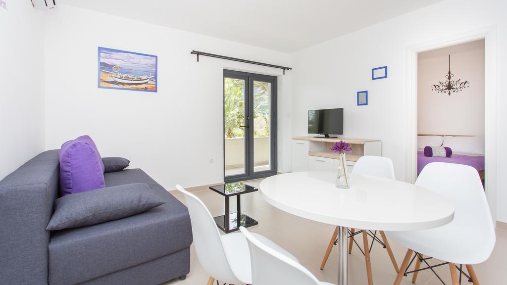 Apartments Memories Baska  Bagian luar foto