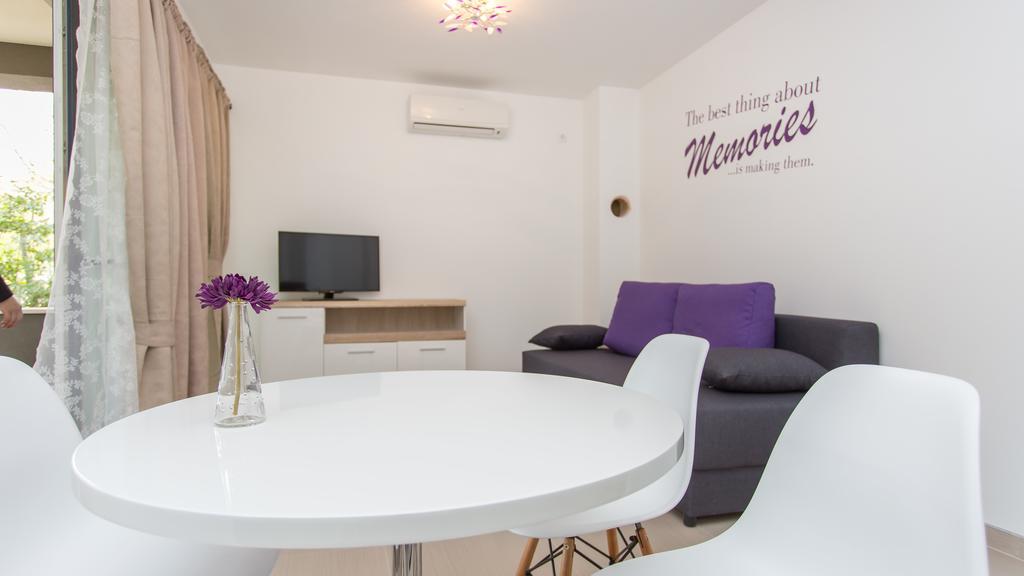 Apartments Memories Baska  Bagian luar foto